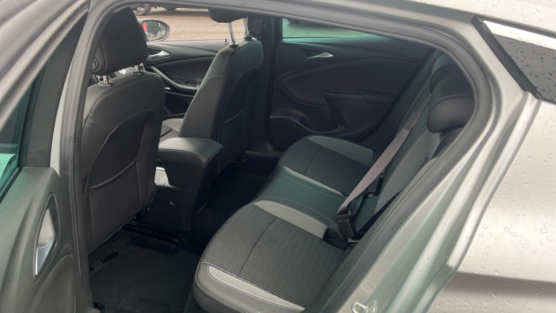 Vauxhall Astra 1.2 Turbo 145 Griffin Edition 5dr Petrol Hatchback